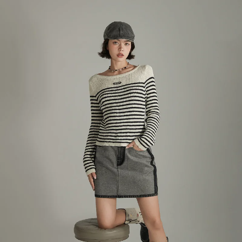 Sleeveless Women's Silk - Trimmed Sweaters for SummerSimple Stripe Knit Sweater