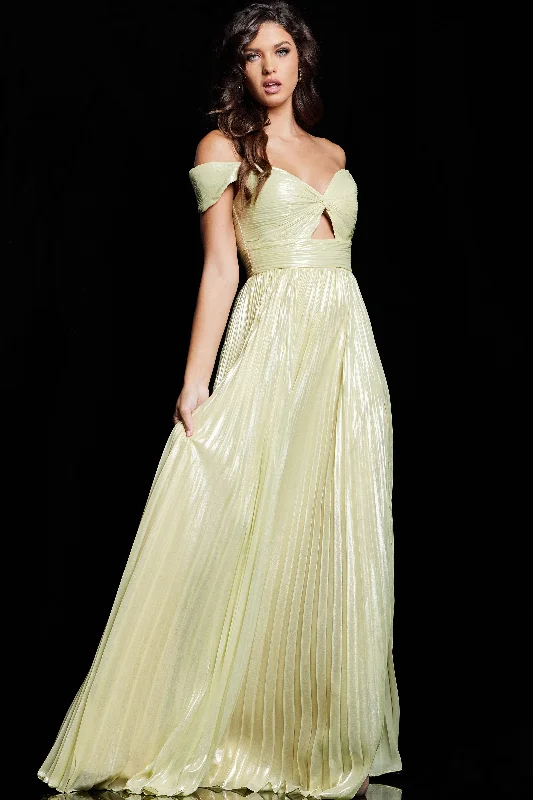 Halter Neck Women Dress to Show Off the Shoulders and Neckline Halter Neck Women Dress to Show Off the Shoulders and Neckline Jovani 37389 Halter Neck Women Dress to Show Off the Shoulders and Neckline Halter Neck Women Dress to Show Off the Shoulders and Neckline Jovani 37389